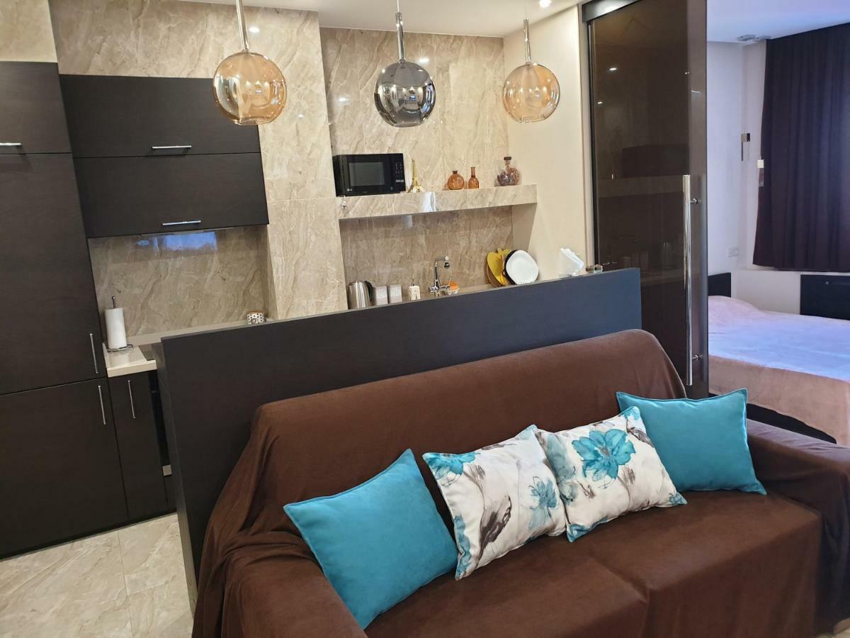 Apartment Luxe Paris Odessa Dış mekan fotoğraf