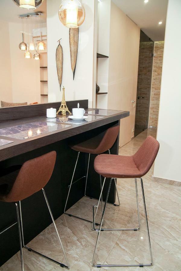 Apartment Luxe Paris Odessa Dış mekan fotoğraf